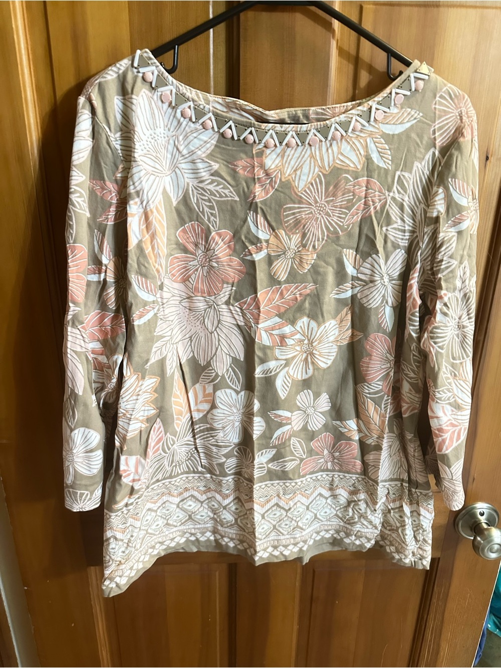 Ruby Rd. Floral Tunic Top in Taupe, Blush & White